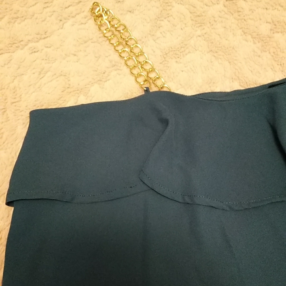 Chain Detailed Ruffle Blouse - Picture 2 of 6